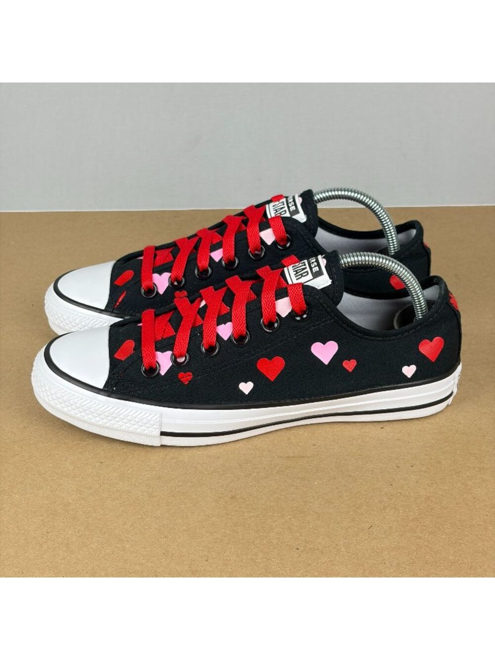 Converse Chuck Taylor All Star Heart Print Sneakers Womens 7 Black Pink Red
